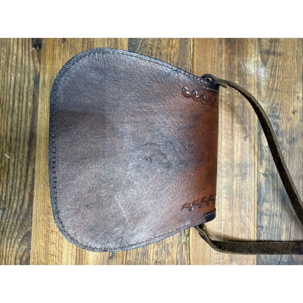 Beautiful Handmade leather shoulder bag - Picture 11 of 16